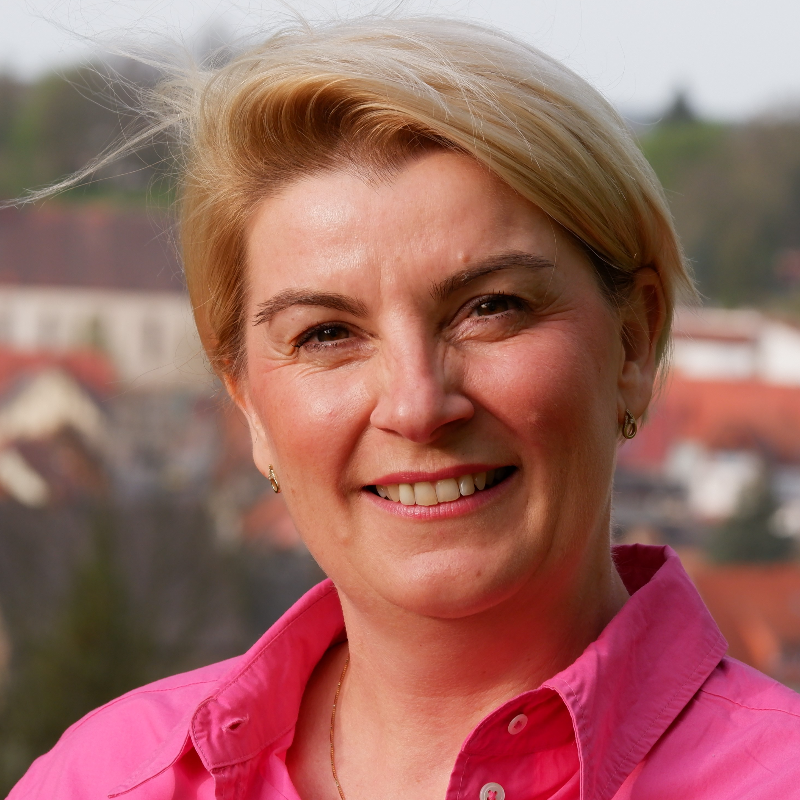  Ulrike Hnniger